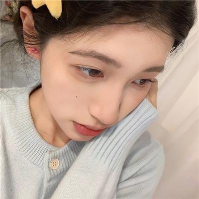 红色